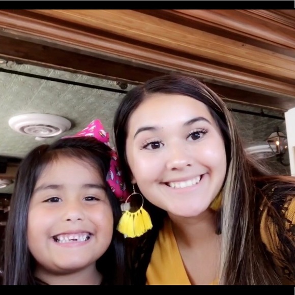 Meet your Posher, Haley - Picture 2 of 2